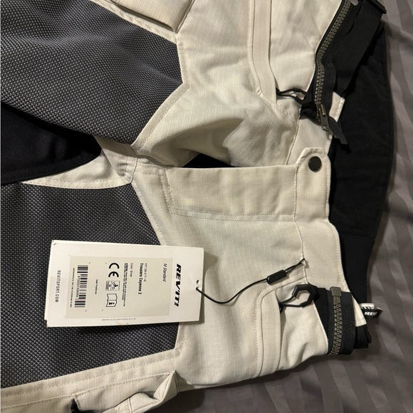 Men's Black and Gray Riding Pants - Picture 3 of 3